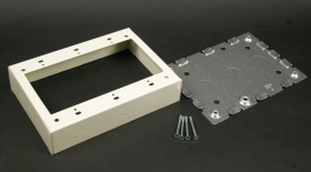 Wiremold V5747-3 3-Gang Shallow Device Box 4-5/8 in L x 6-1/2 in W x 1-3/8 in H Steel Ivory/White