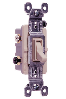 Pass & Seymour TradeMaster 663-LAG 3-Way Self-Grounding Toggle Switch 120 VAC 15 A 1/2 hp