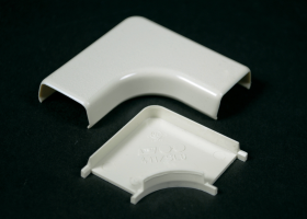 Wiremold 411 90Deg Flat Elbow Non-Metallic Ivory 10/Bx